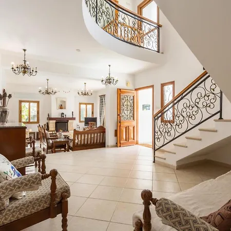 Villa Xenios Dias