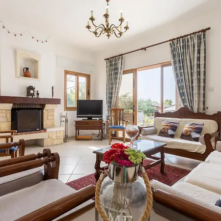 Xenios Dias Βίλα